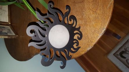 Sunburst candle holder