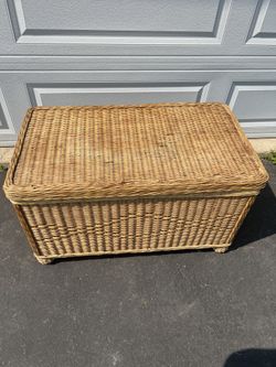 Wicker Chest 