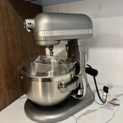 KitchenAid Stand Mixer 