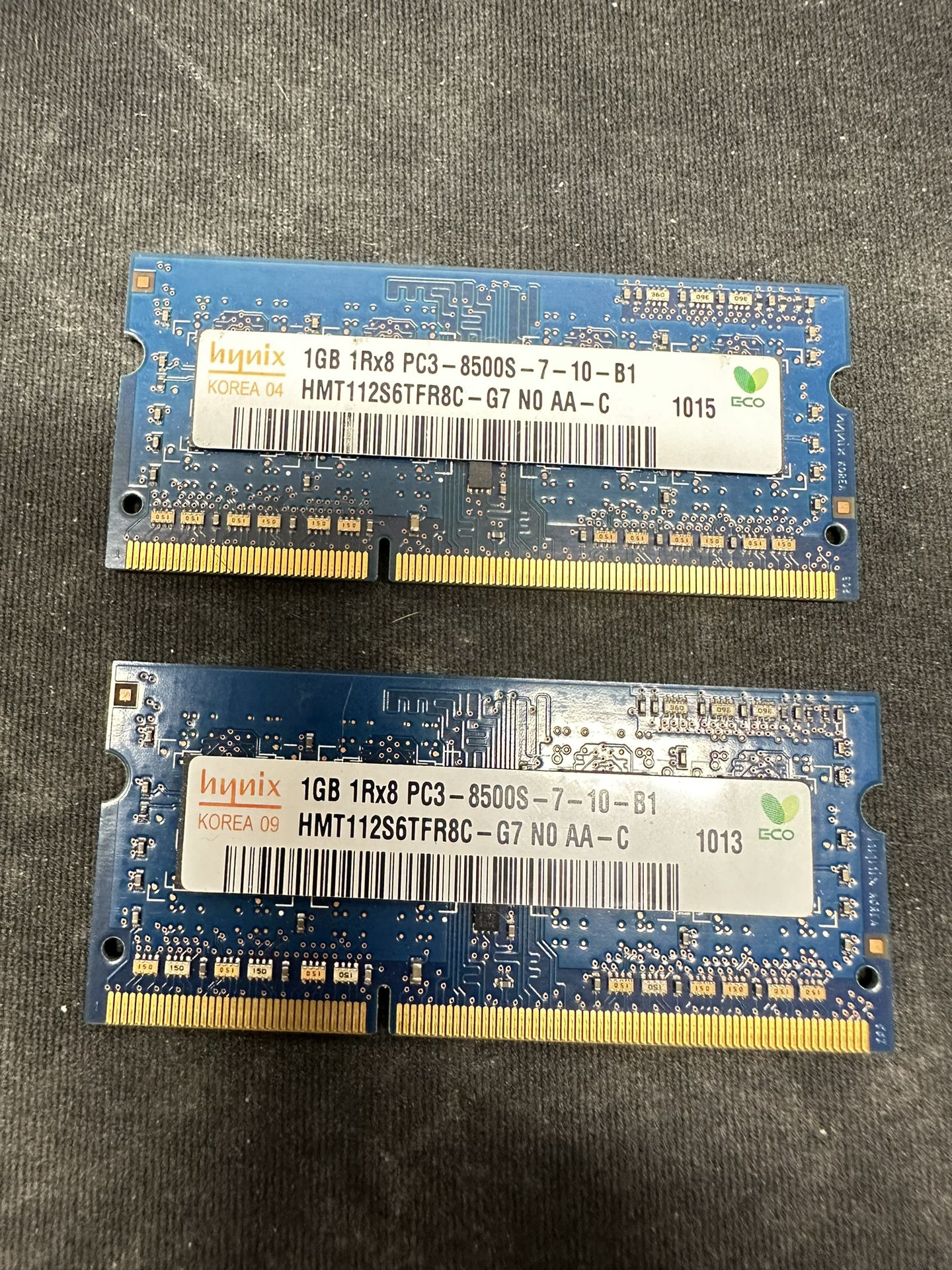 Hynix (1x2GB) DDR3 PC3-8500S SODIMM