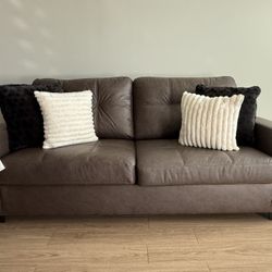 New Ashley Furniture 