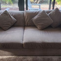 SOFA/COUCH