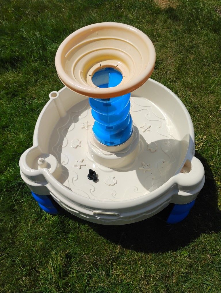 Little Tikes Water Table