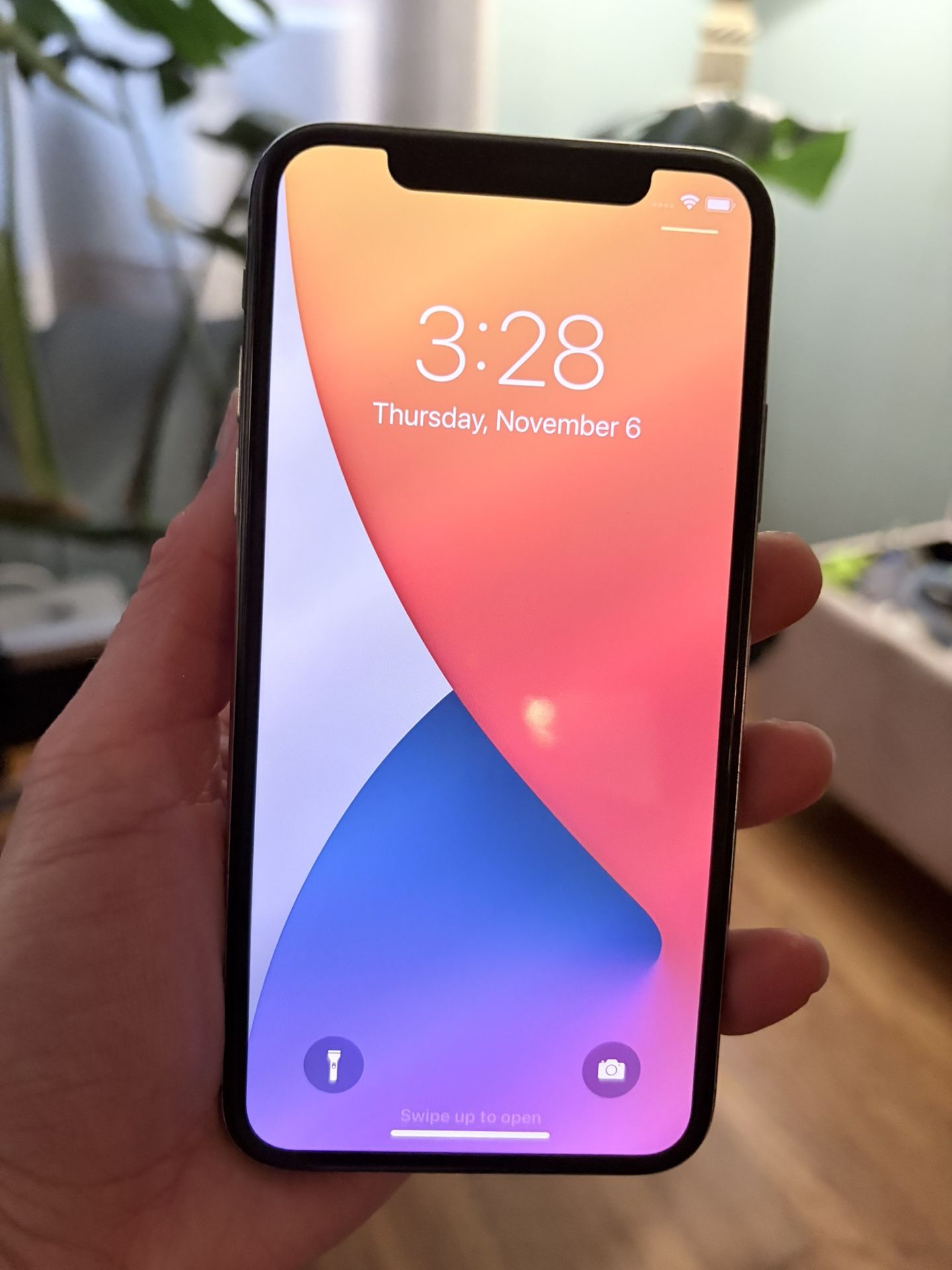 iPhone X Silver UNLOCKED 