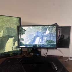 Gaming Pc And Monitors