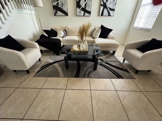 Living room Couch with chairs