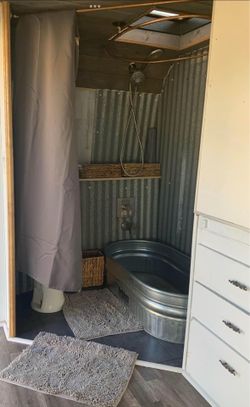Vintage 72 off grid