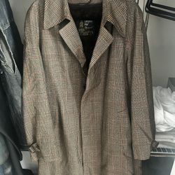 London Fog Over Coat/ Fur Lining/ Size 42R