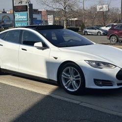 2016 Tesla Model S – Electric Performance