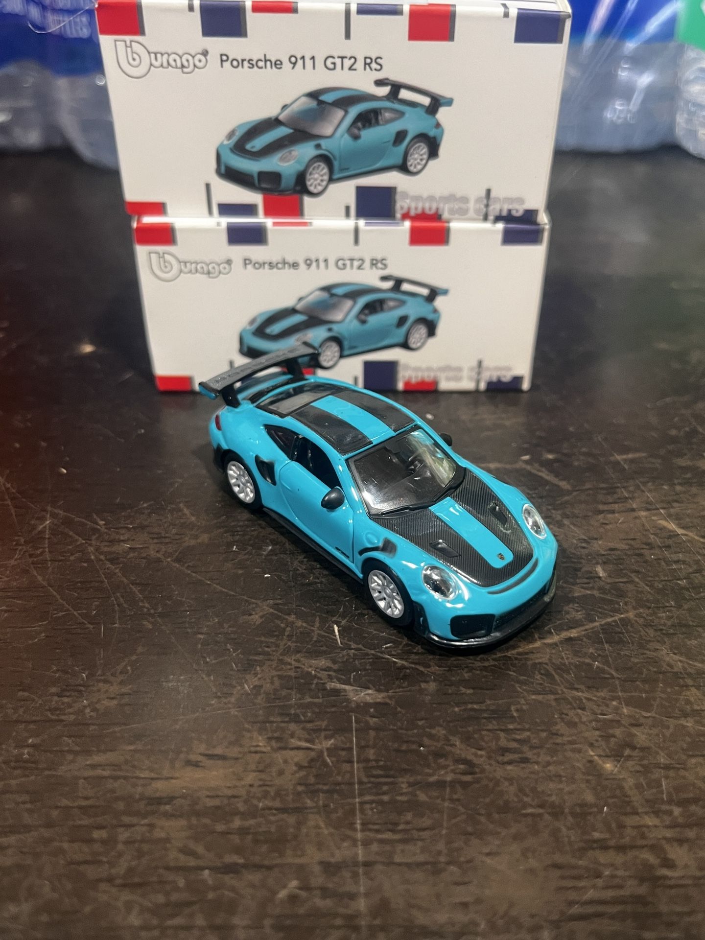 Bburago 1:64 Porsche 911 GT2 RS Aqua Blue 