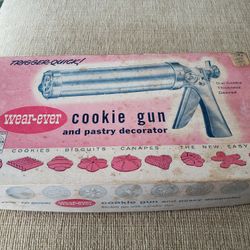 Vintage Wear-Ever Cookie Gun and Pastry Decorator aluminum