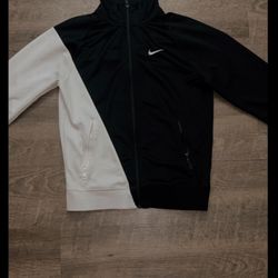 Nike- white/black sports jacket (size-medium)