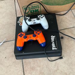 PS4 Slim