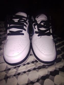 Nike Gray And White And Black Dunks