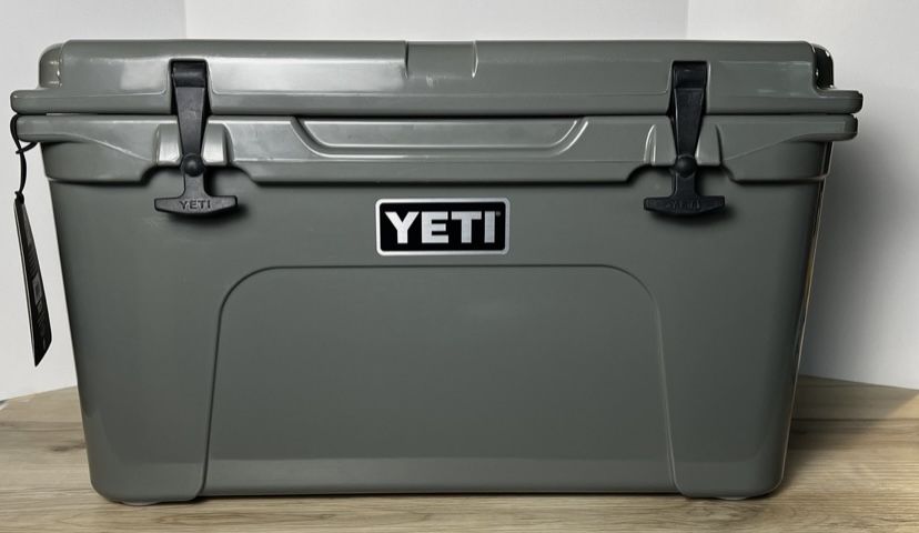 YETI Tundra 45 Cooler