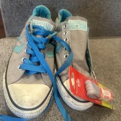 Size 8 Womens converse