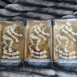 MCFARLANE TOYS WARHAMMER TYRANID GENESTEALER LOT