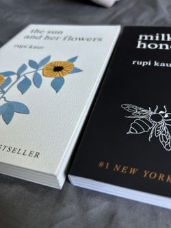 Milk & Honey/ The Sun And Her Flowers (Rupi Kaur)
