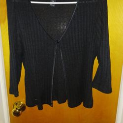 Really Cute Ladies Size Large Cardigan Sweater 