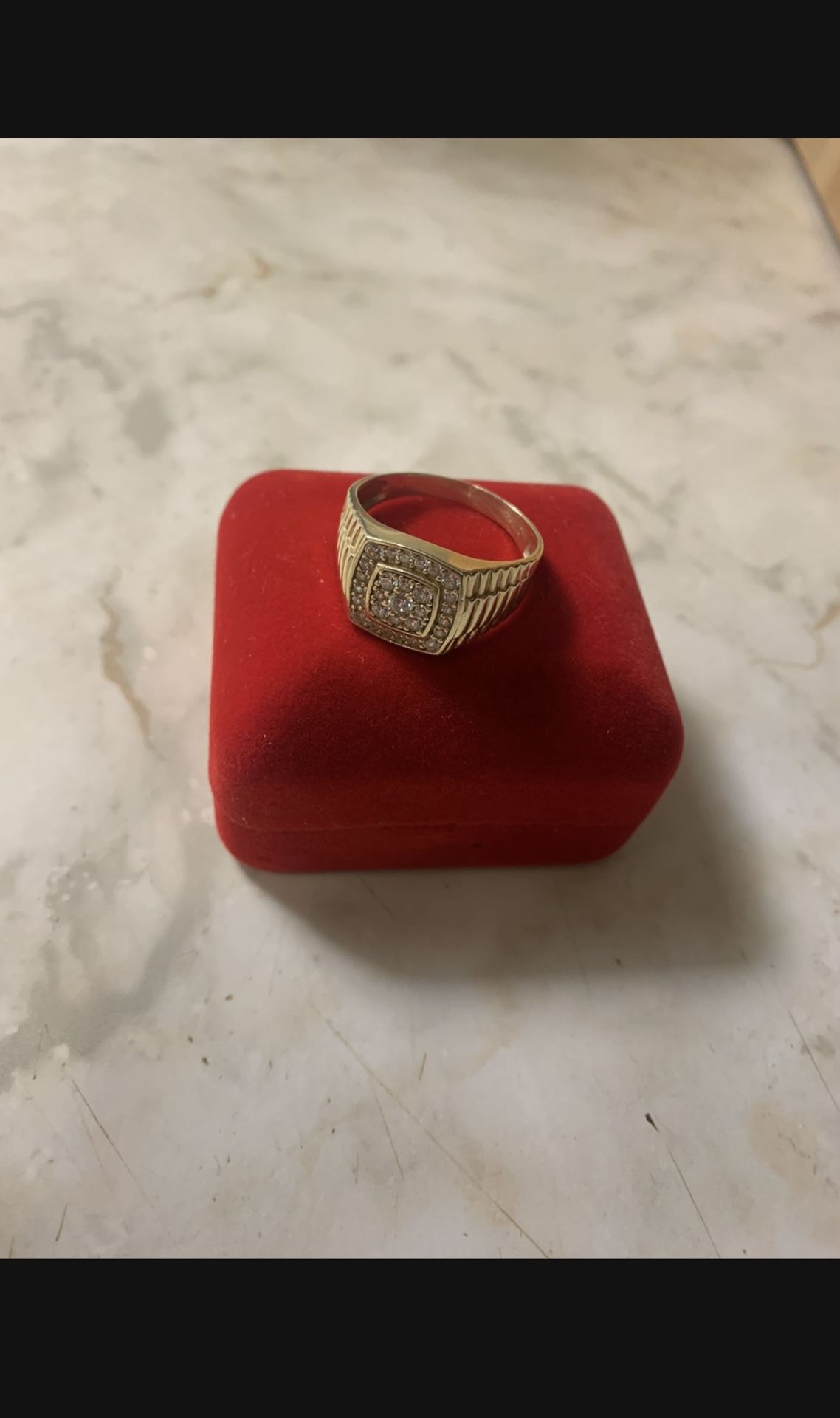 Mens Ring 10 Karat