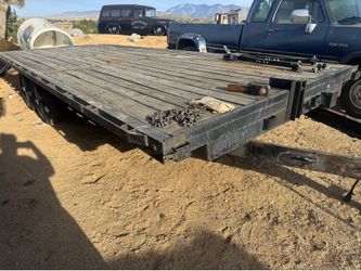 8x20 Deckover Flatbed Double Axle Trailer with title in hand