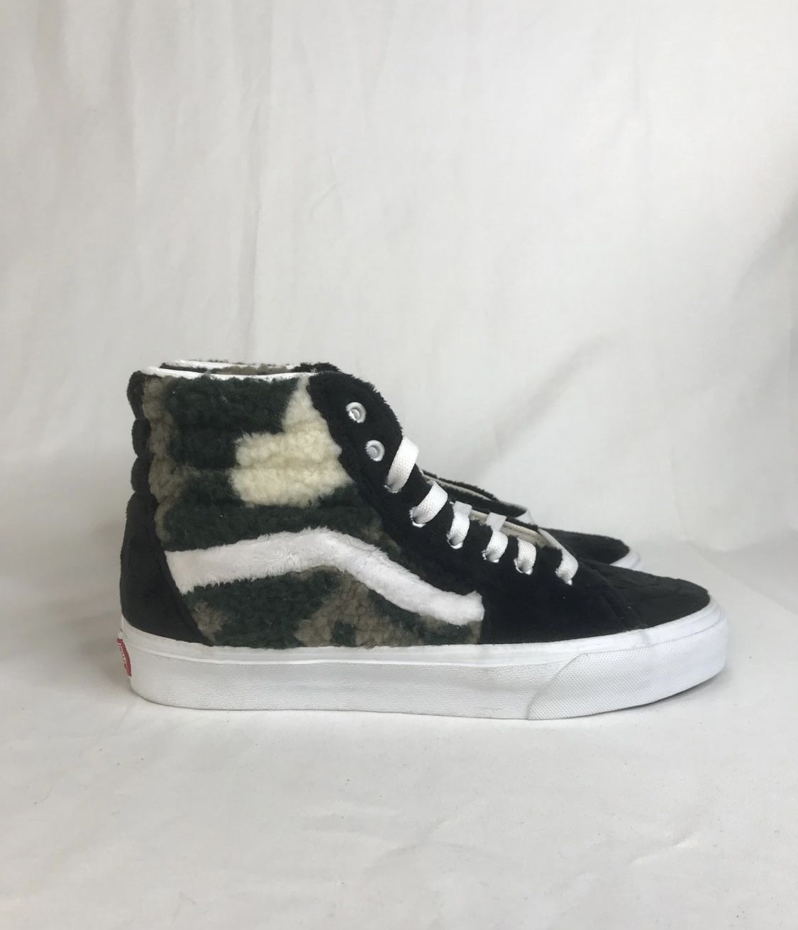 Vans Sk8-Hi Black/White VN0A5JMJA58 Men's Size 8.5 Medium New without box.