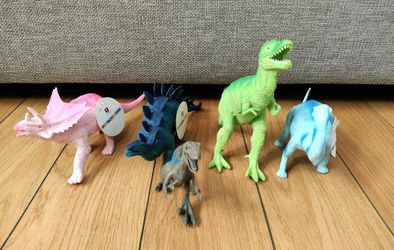 Toy Dinosaurs. Fontana Pickup.