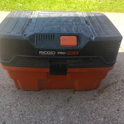 Ridgid 4.5 Gallon Wet/Dry Vacuum