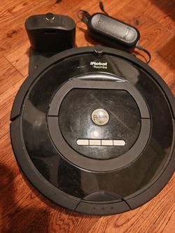 iRobot Roomba 770 Vacuum with Accessories