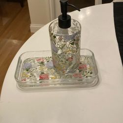 Bathroom Tray And Soap dispenser