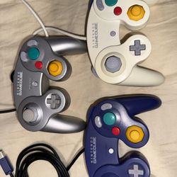 GameCube Controller Bundle 