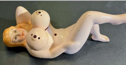 Vintage salt and pepper shakers