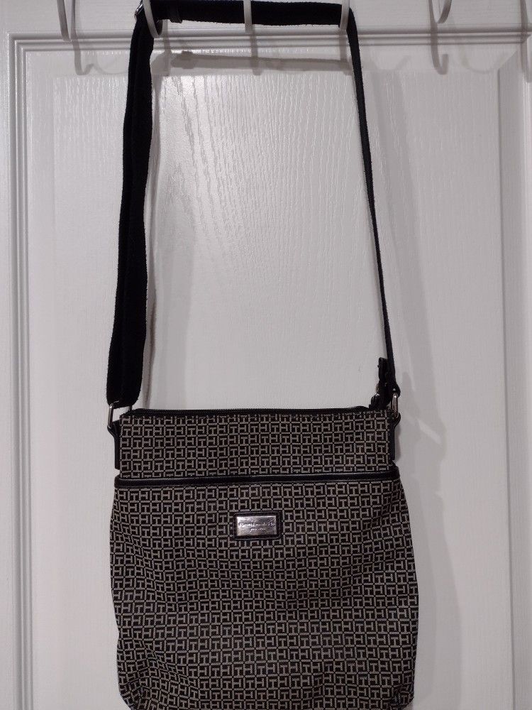 Tommy Hilfiger Crossbody Bag