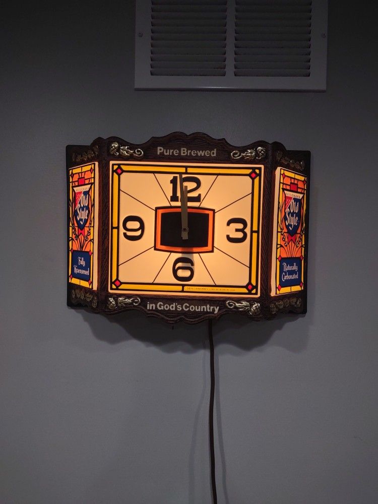 OLD STYLE Beer Lighted Clock 3 Sided Sign : Vintage 1983