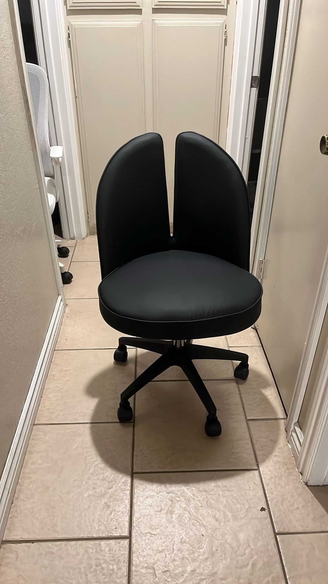 Vanity / Office Chair