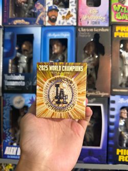 Max Muncy LA Dodgers 2025 World Champions Replica Ring Box