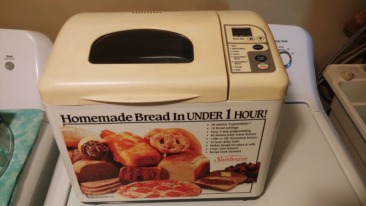 SUNBEAM BREAD MAKER