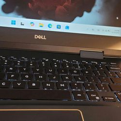 Dell Inspiron 14" Touchscreen AMD RIZEN 7 8GB RAM 256SSD WINDOWS 11 AMD RADEON VEGA 2GB WORKING FINE