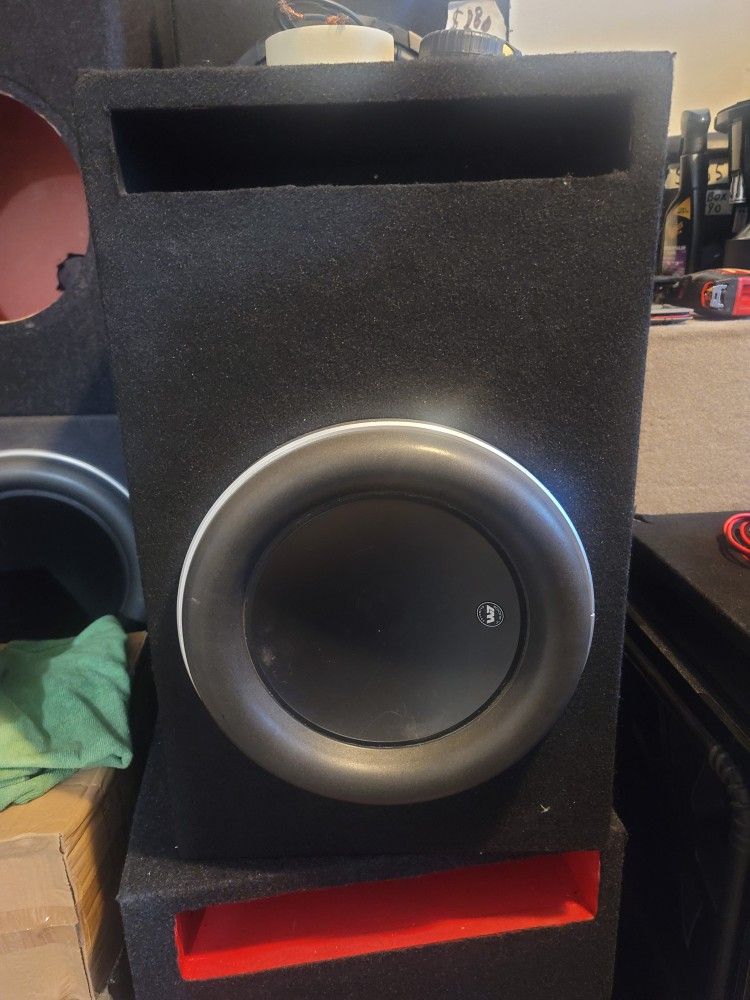 12" W7 Jl Audio With Double Baffle Box