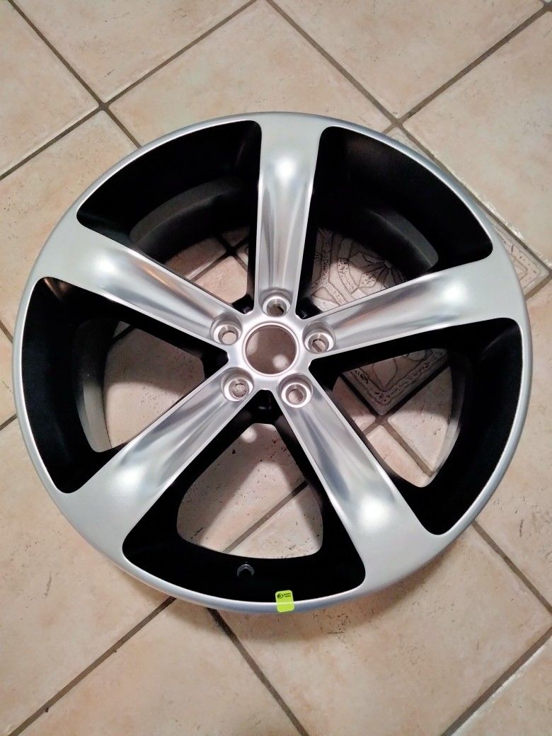 Dodge Charger Challenger Rim Wheel