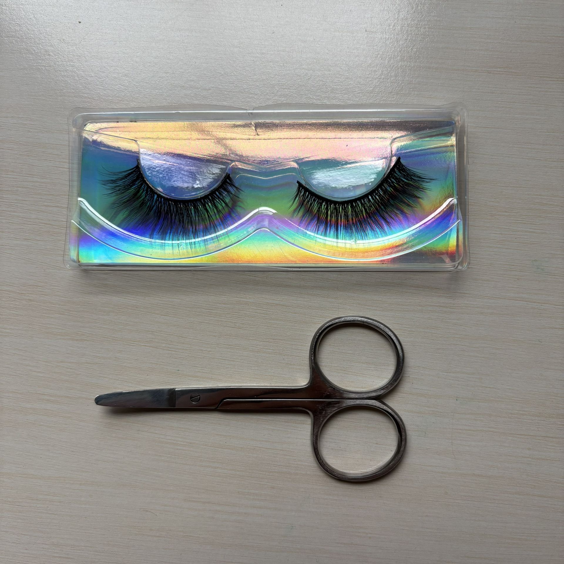 False Lashes Set & Mini Eyebrow Scissors