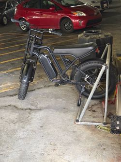E-Bike (comes with everything)