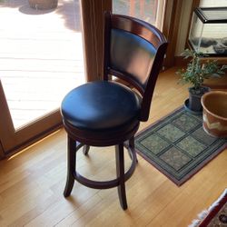 Swivel Counter Stool - Like New