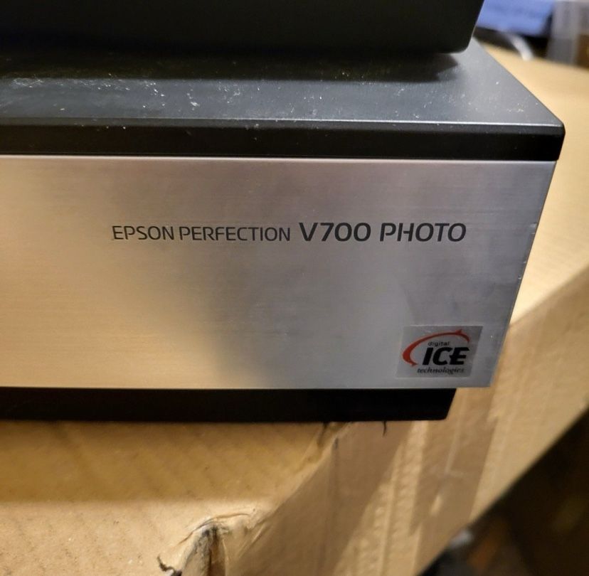 Epson Perfection V700 Photo Flatbed Scanner - Usb Tested Working