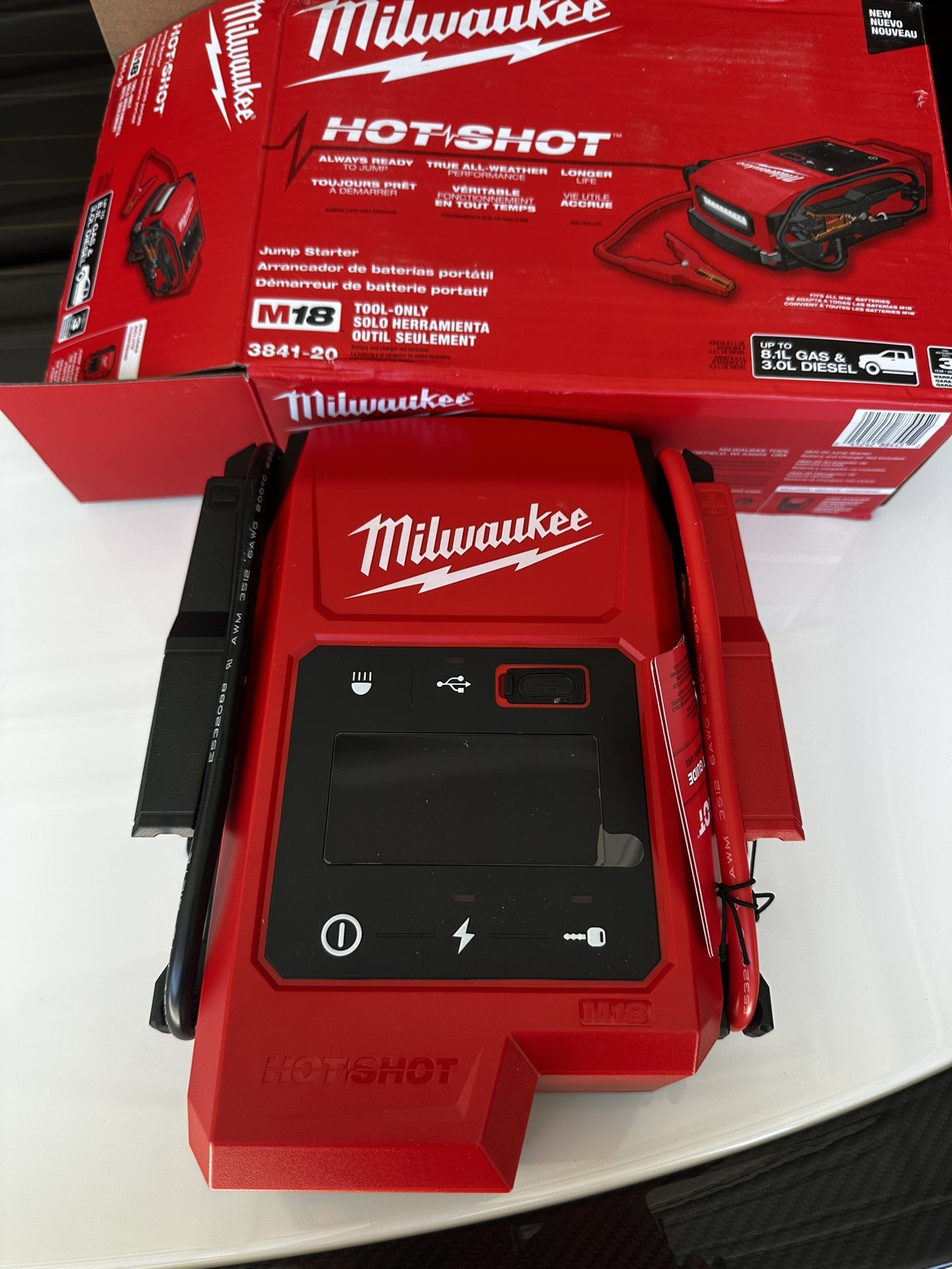 Milwaukee Hot Shot Battery Jumper