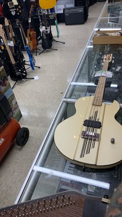 Degen 4 String Electric Bass 34” Scale