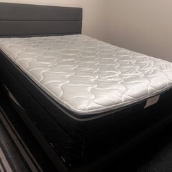 Used King Size Heavenly Therapedic Mattress Set