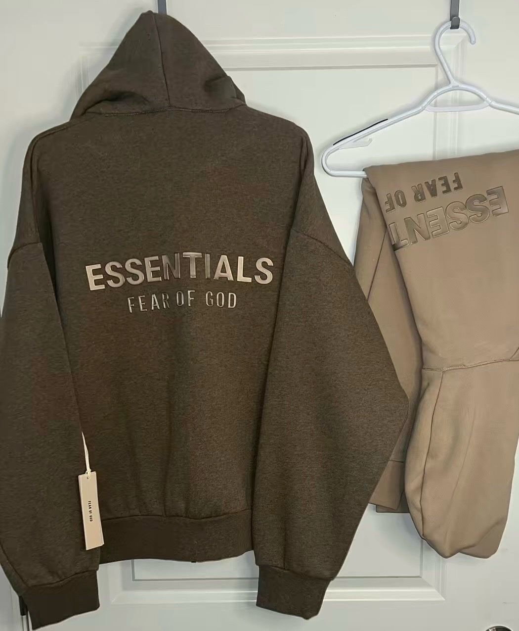 Essentials “Fear Of God” SS25 ZipUp Hoodie