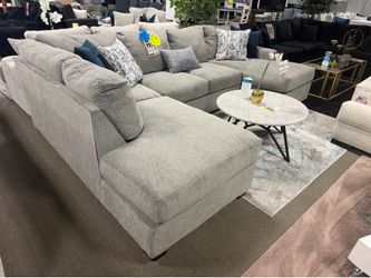 Cute sectional! easy financing! ❤️💙🥰