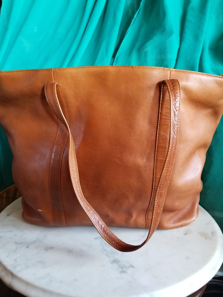 Oversized leather tote bag